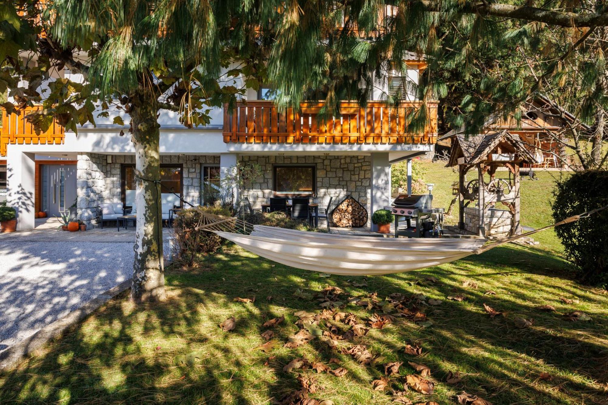 Vila Slavc, Cosy Apartment Near The Lake Bled Esterno foto