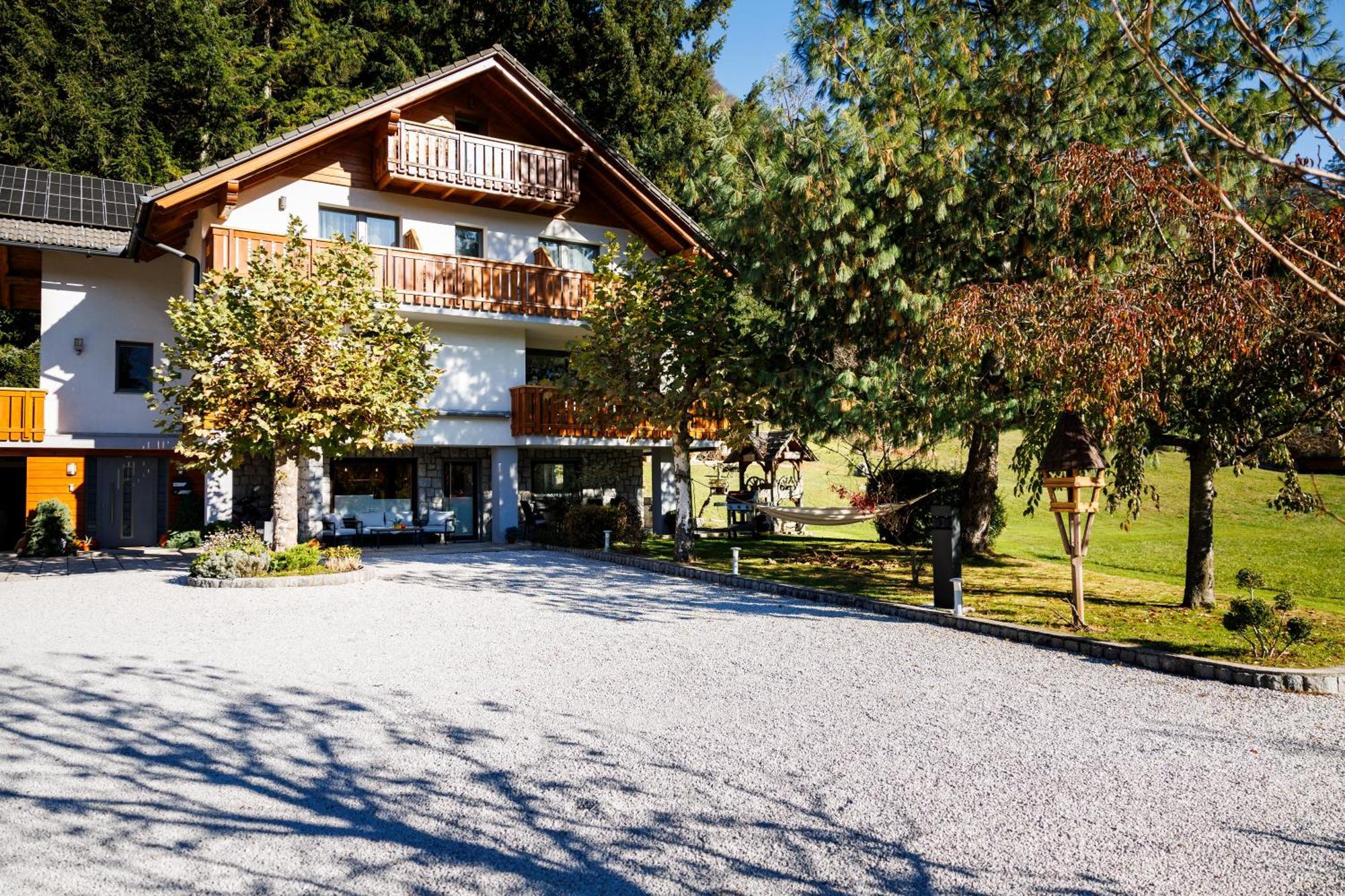 Vila Slavc, Cosy Apartment Near The Lake Bled Esterno foto